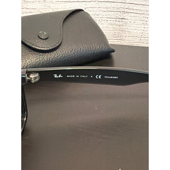 Ray Ban New Wayfarer Polarized Black Sunglasses With Classic Case - Picture 4 of 5